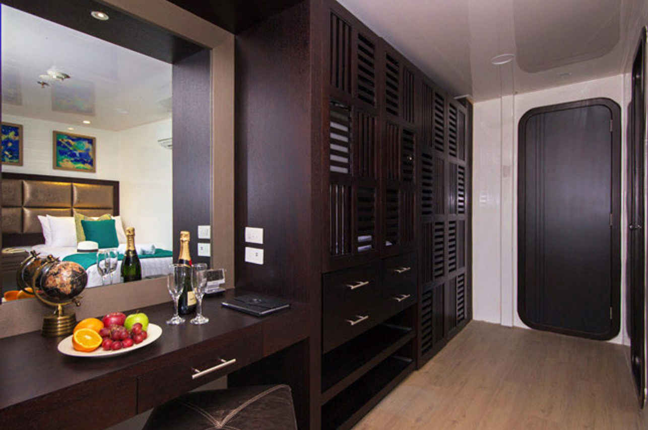 Large comfortable cabins - Alia Galapagos 