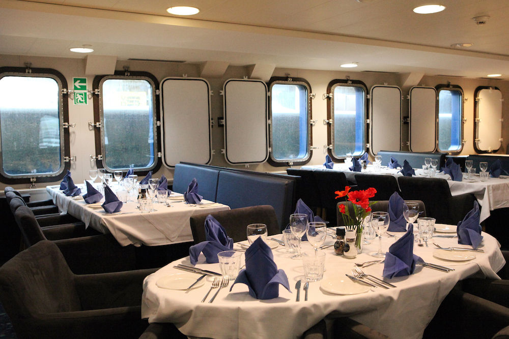 Spacious Dining room - MV Plancius