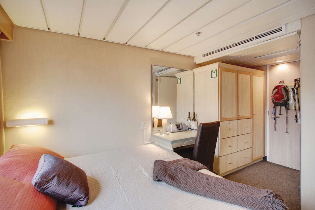 Captain Cabin