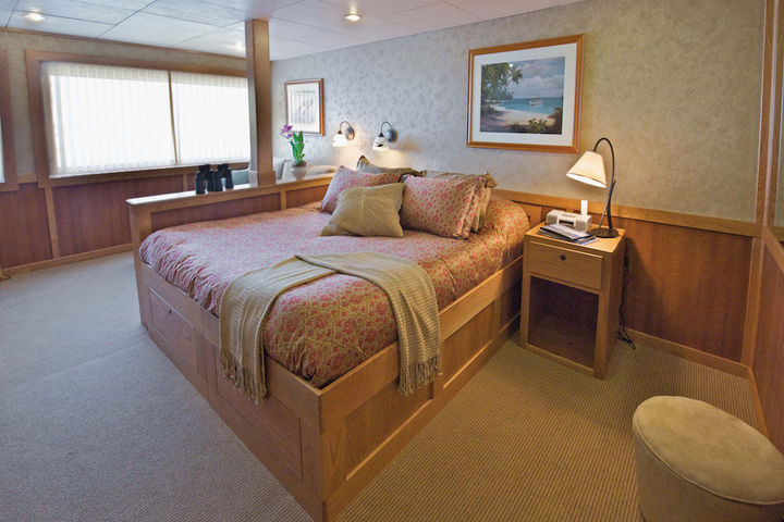 Admiral Stateroom (B1, C1, C2)