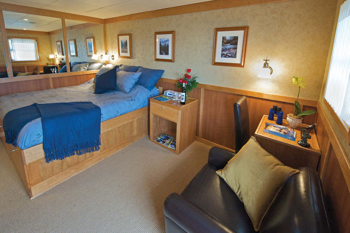 Trailblaizer Stateroom (B15-B16)