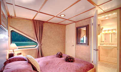Pathfinder Stateroom (B2)