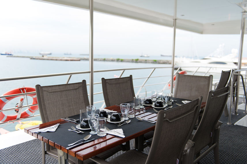 Outdoor Dining - Discovery Panama