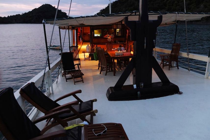 Sun Deck & Dining - Sea Gipsy Myanmar