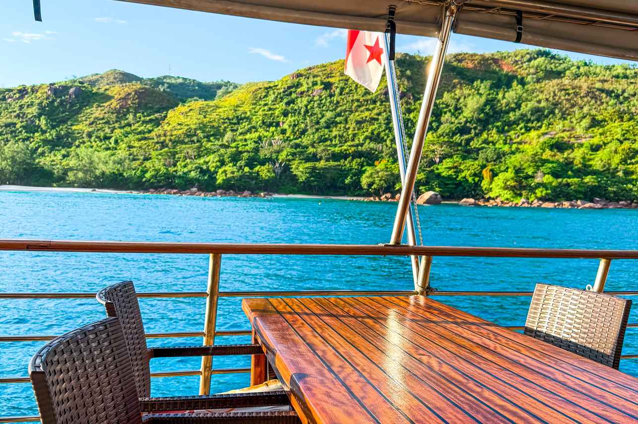 #outdoordining - Pegasus