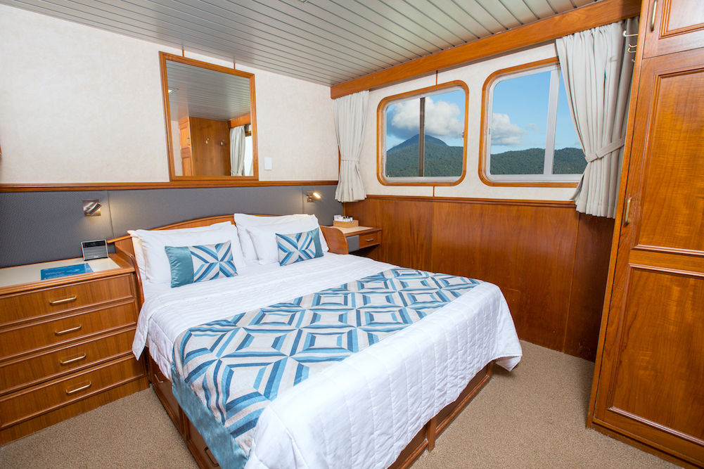 Double Stateroom - Coral Expeditions II