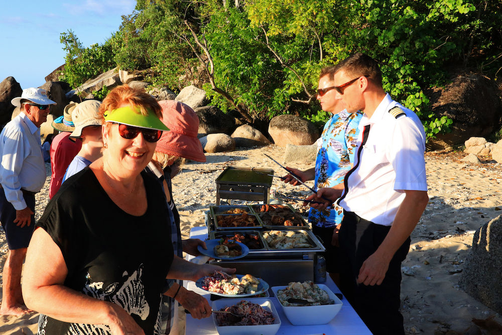 Beach BBQ - Coral Expeditions II