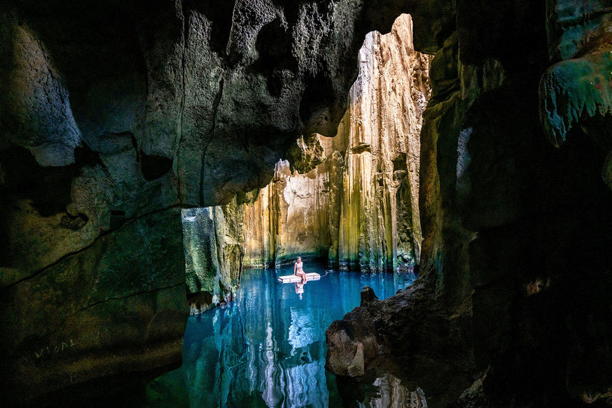 Sawa-i-Lau Caves