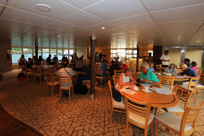 Salle à manger  - Coral Discoverer