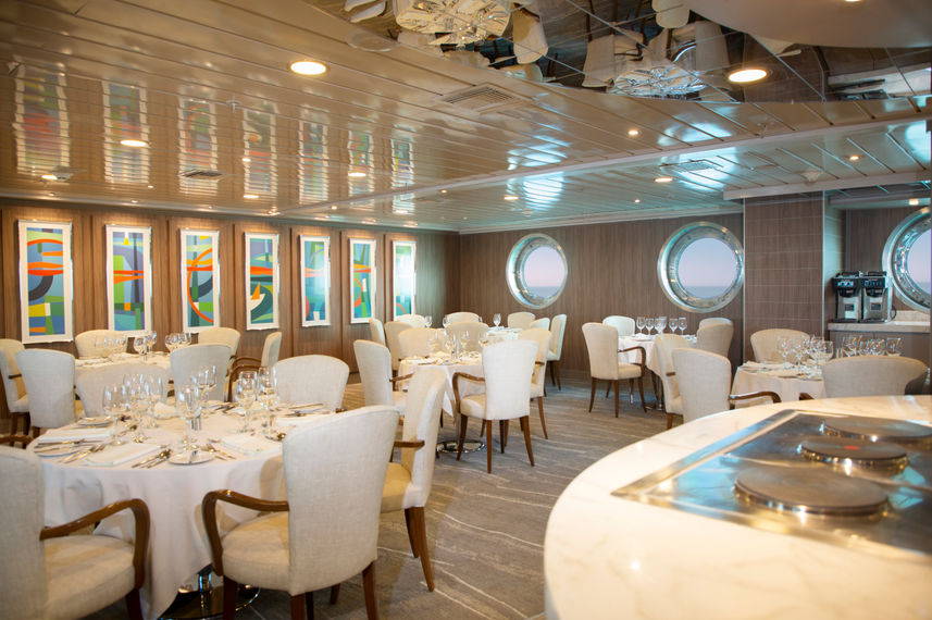 Dining Room - La Pinta