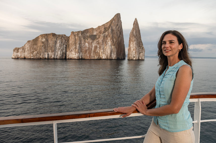 Island Exploration - La Pinta