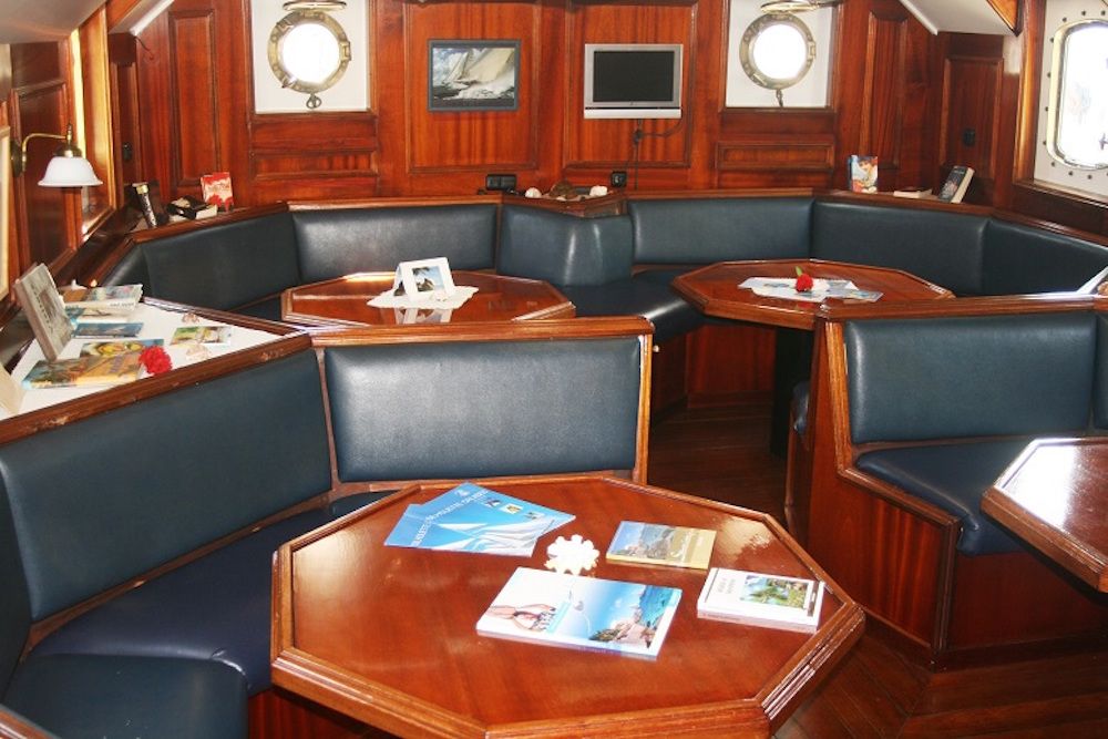 Restaurant - Sea Pearl Cruise