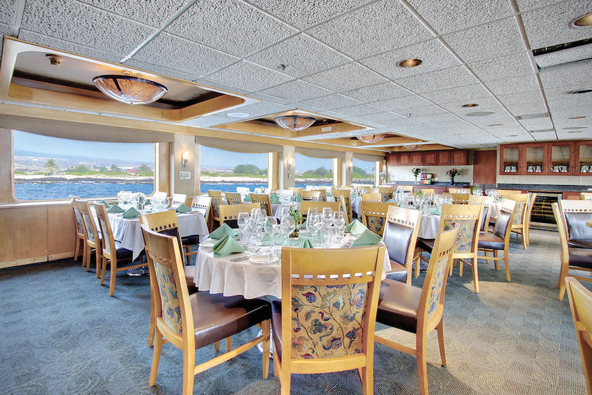 Spacious Dining Area - Safari Endeavour Alaska