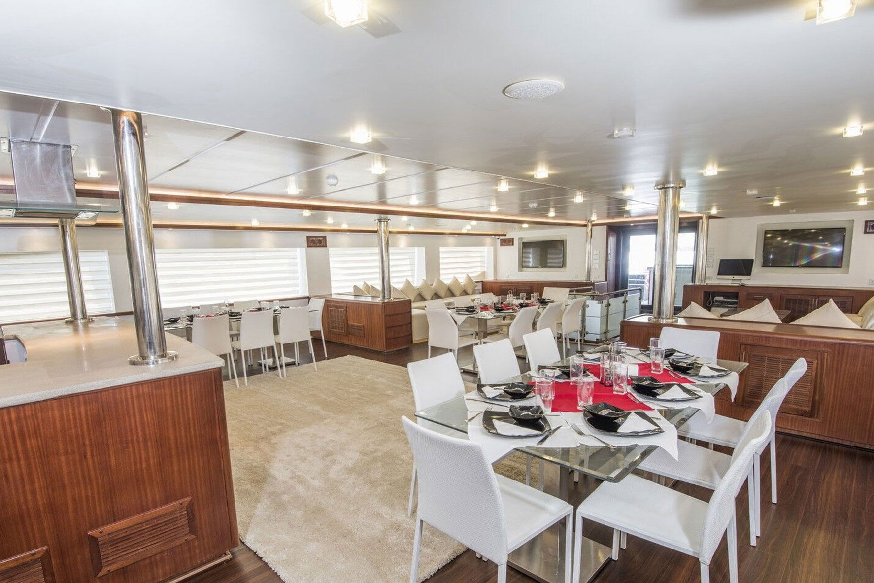 Dining Room - Maldives Aggressor II