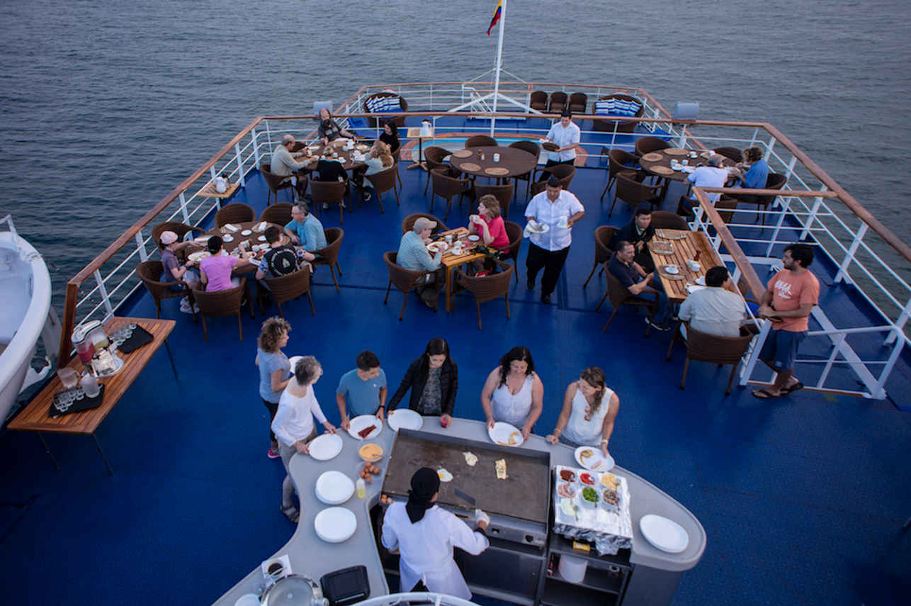 Comedor al Aire Libre - Galapagos Legend