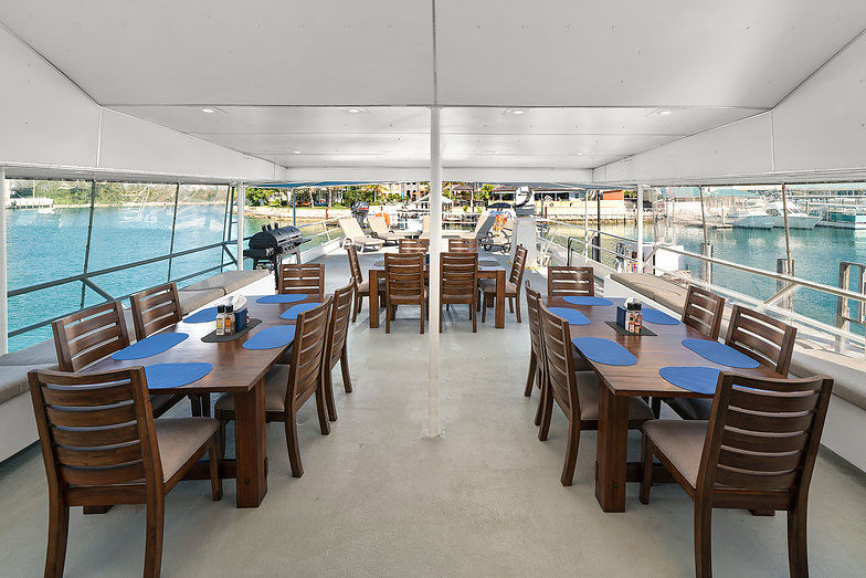 Outdoor Dining - Bahamas Master