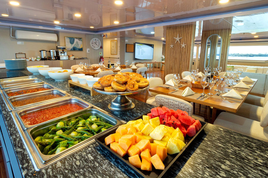 Buffet Area - Petrel