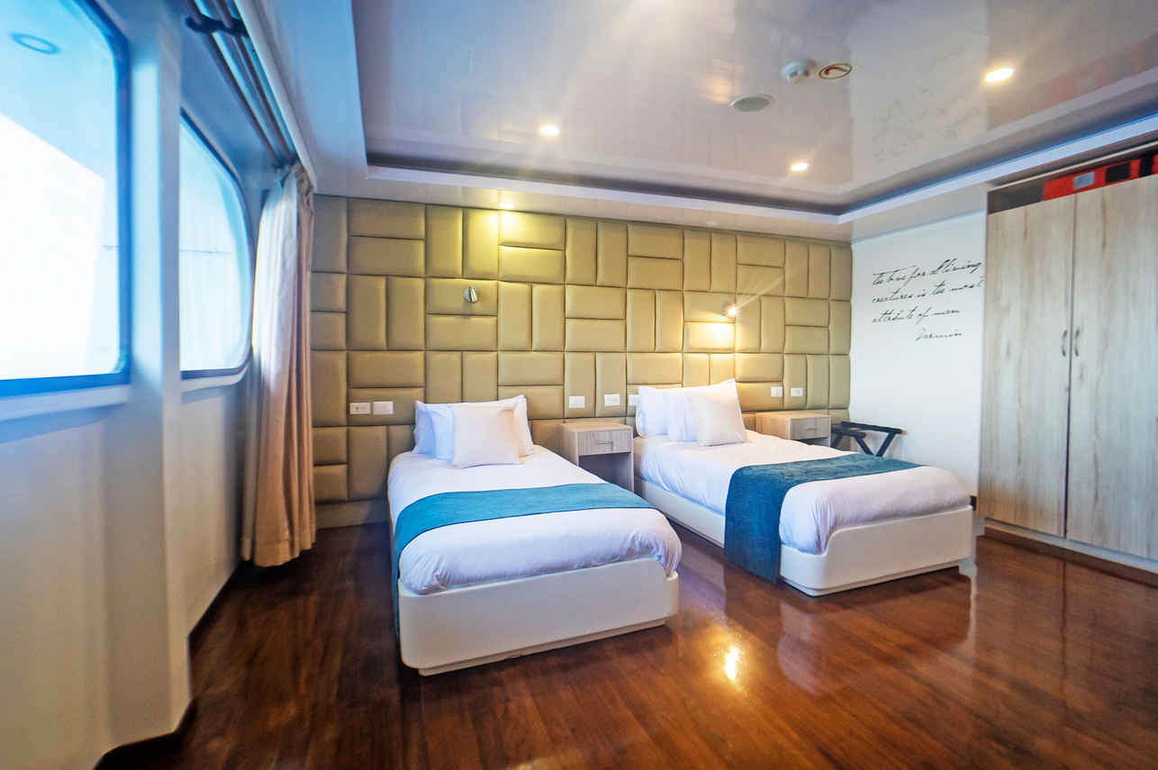 stateroom  - Petrel