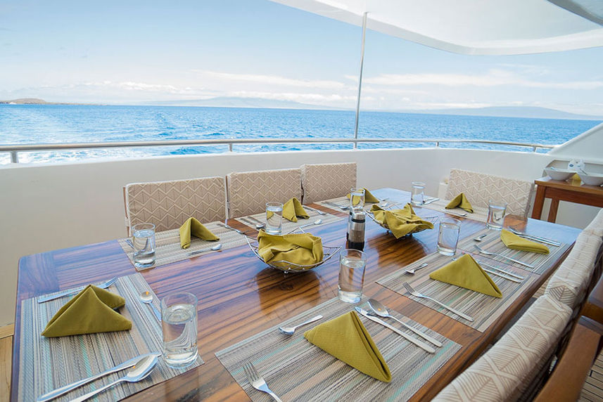 Outdoor Dining - Ocean Spray