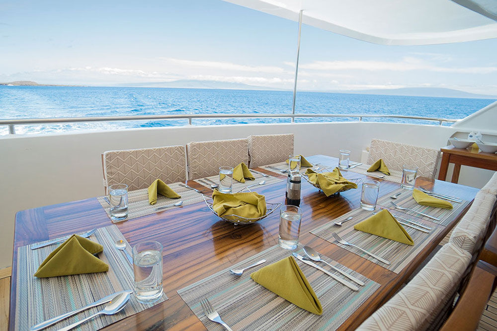 Outdoor Dining - Ocean Spray