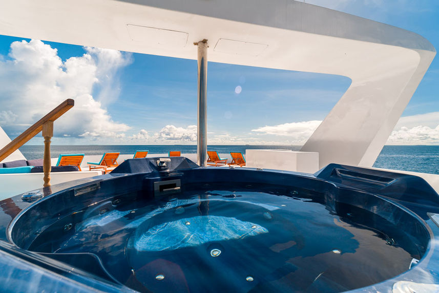 Jacuzzi - Seafari Explorer Maldives