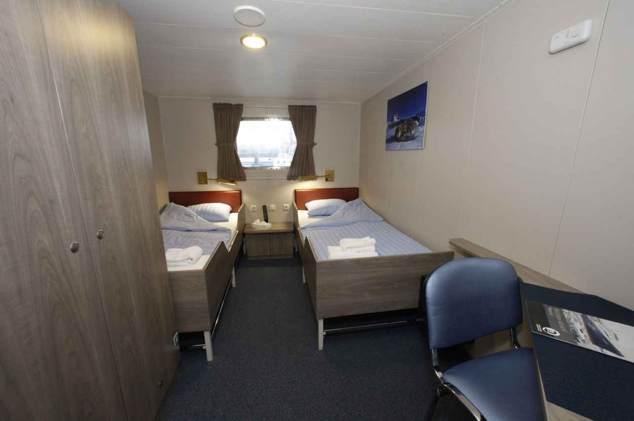 Twin Cabin - Plancius
