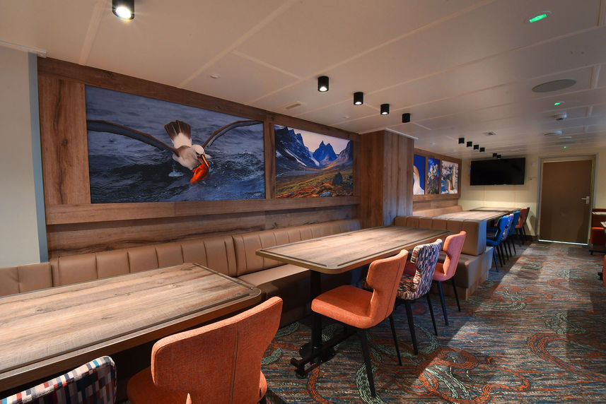 Restaurant - Ortelius Antarctica