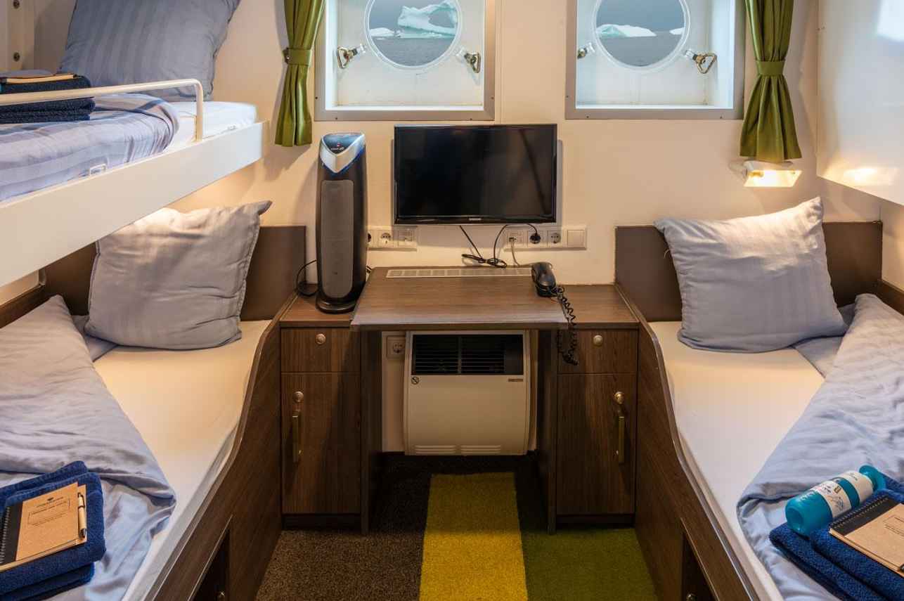 Triple Porthole
