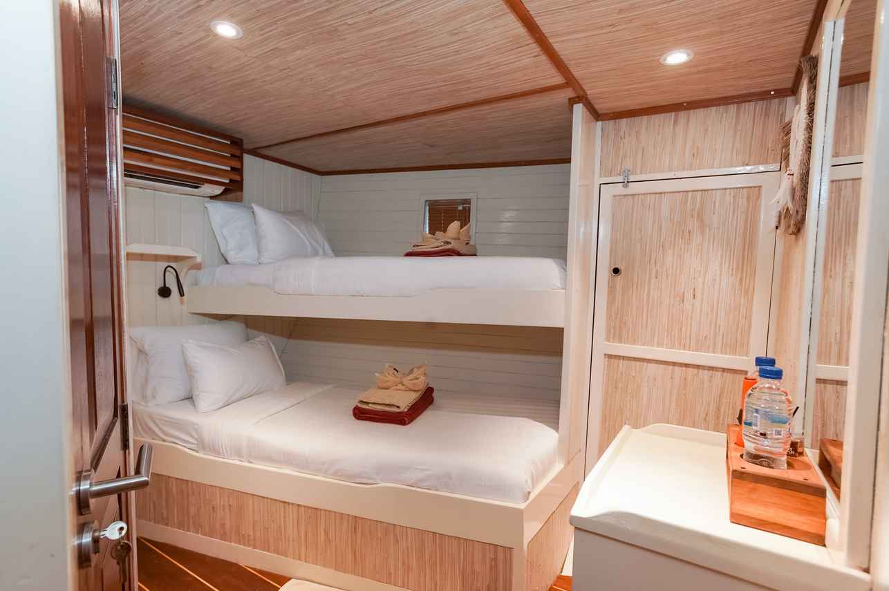 Twin Cabin - Emperor Raja Laut
