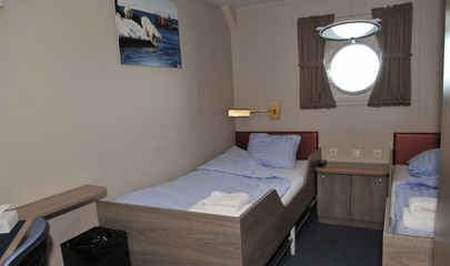 Twin Porthole