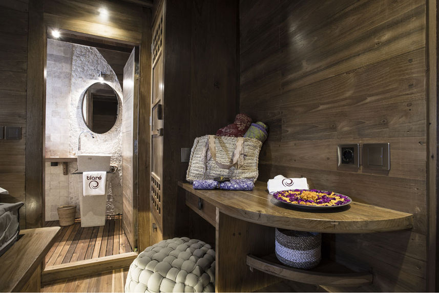 En-Suite bathrooms - Tiare Cruise