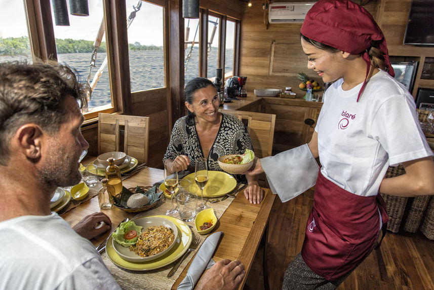 Comedor  - Tiare Cruise