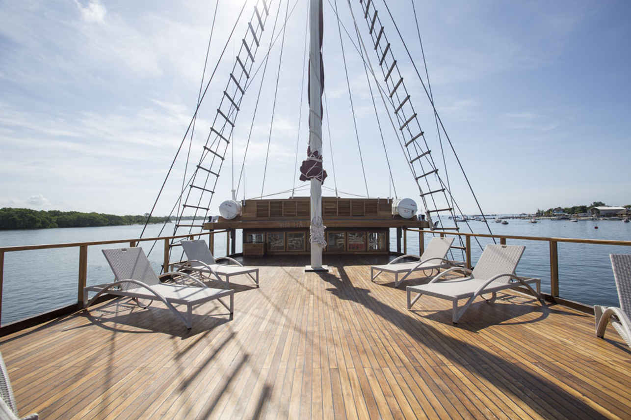 Terraza - Tiare Cruise