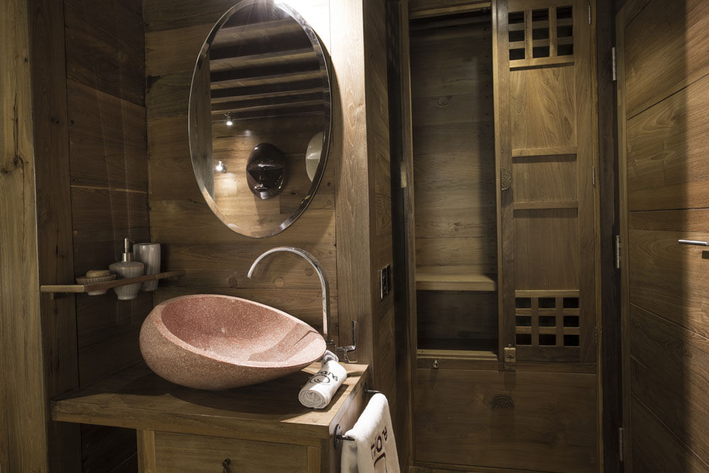 En-Suite bathrooms - Tiare Cruise