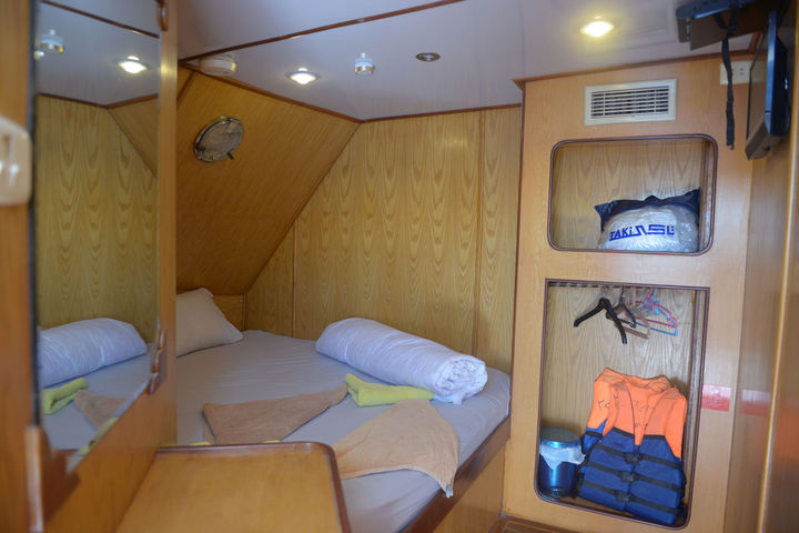 Main Deck - Master Cabin