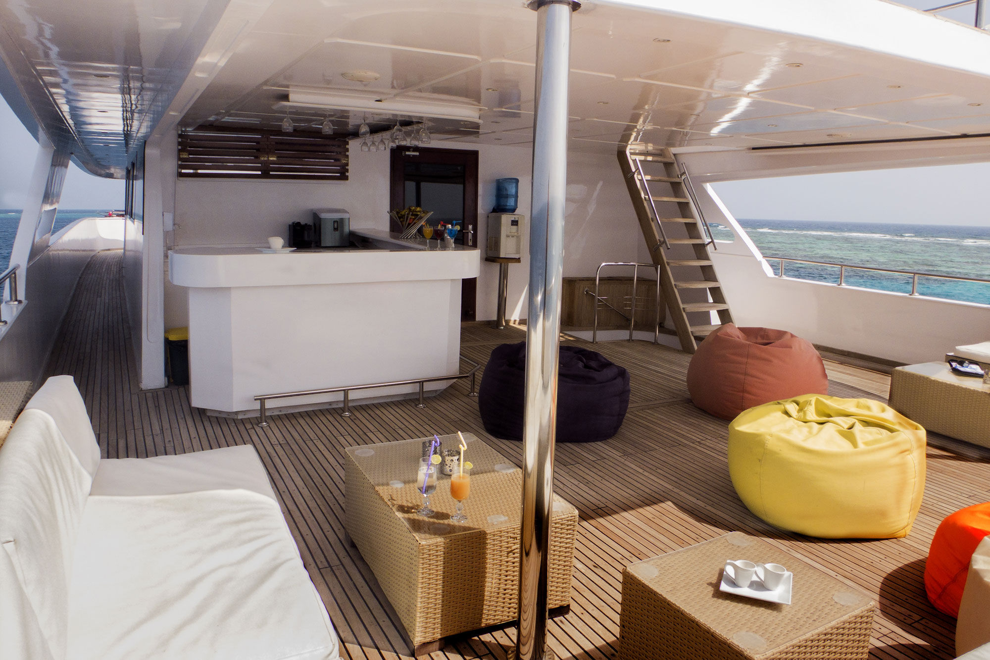 Lounge Externo - Oceanos