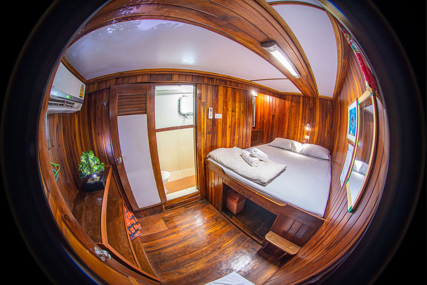 Double Cabin - Manta Queen 8