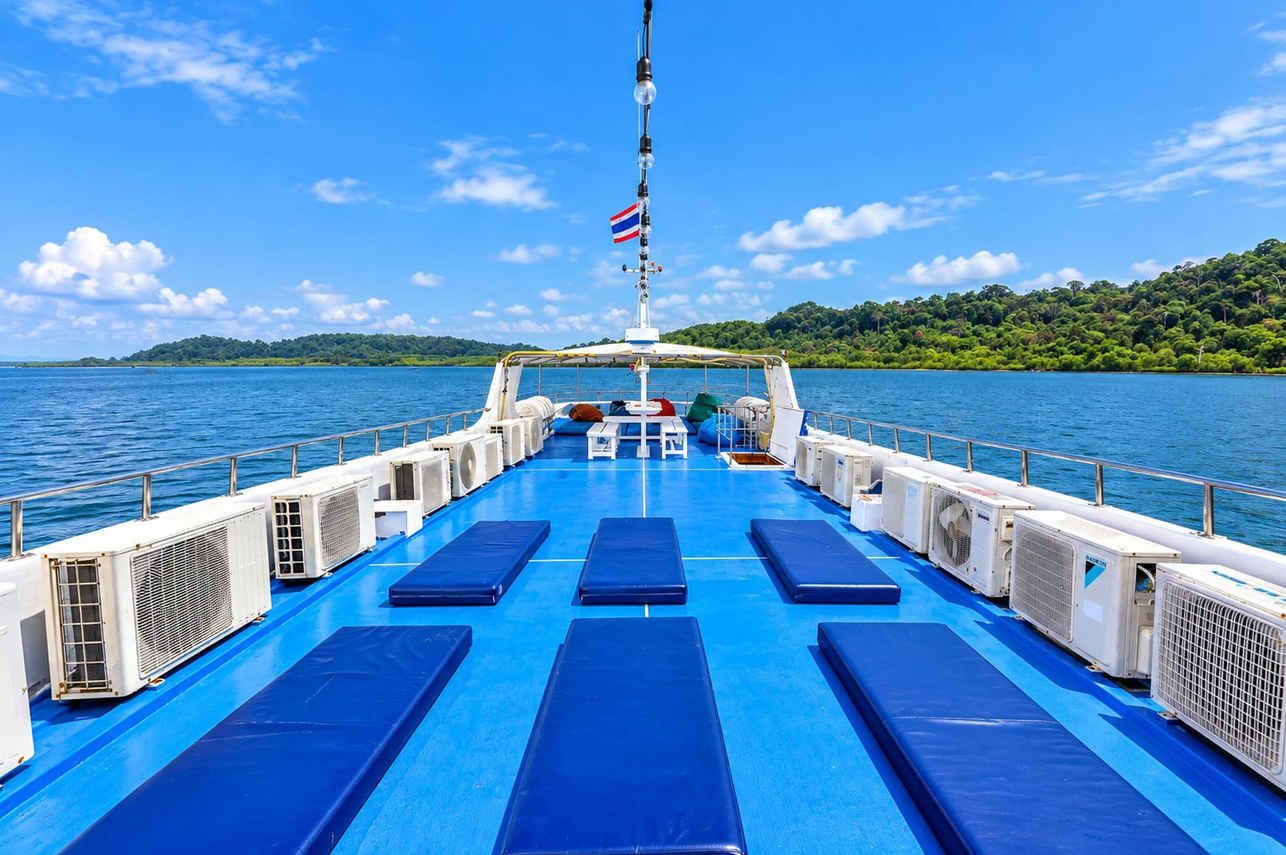 Sonnendeck - Manta Queen 8