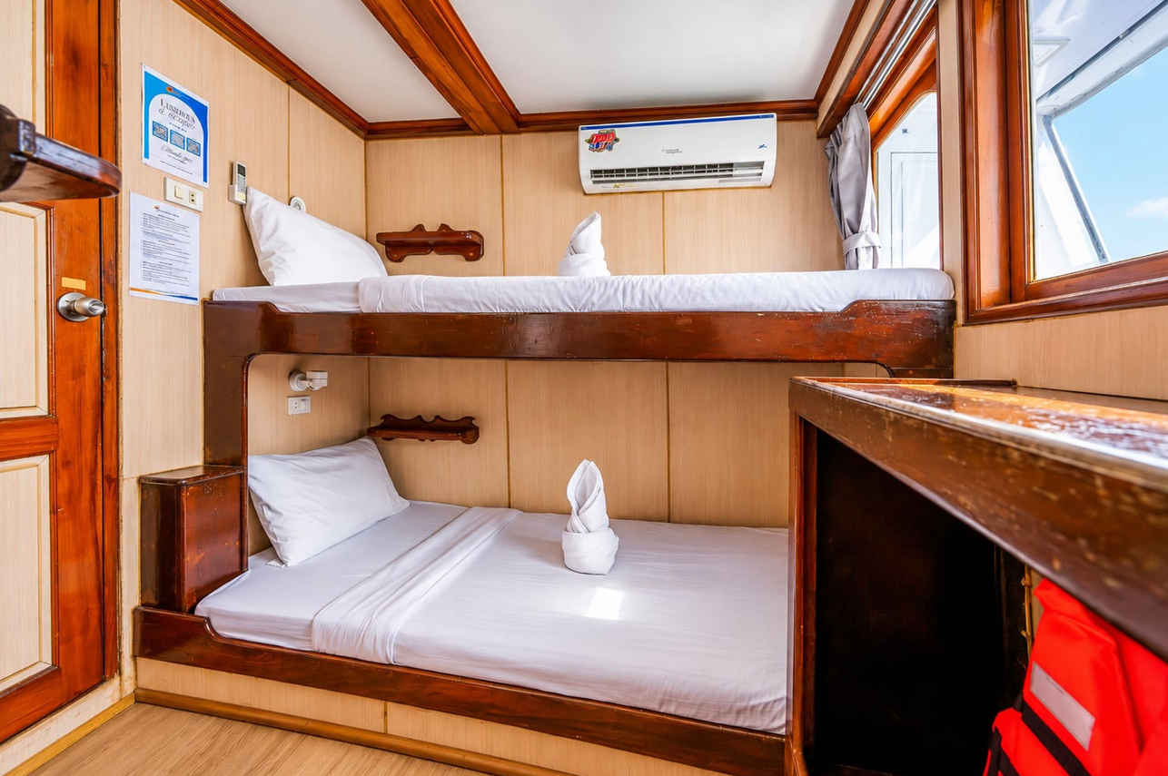 Twin En-Suite Cabin