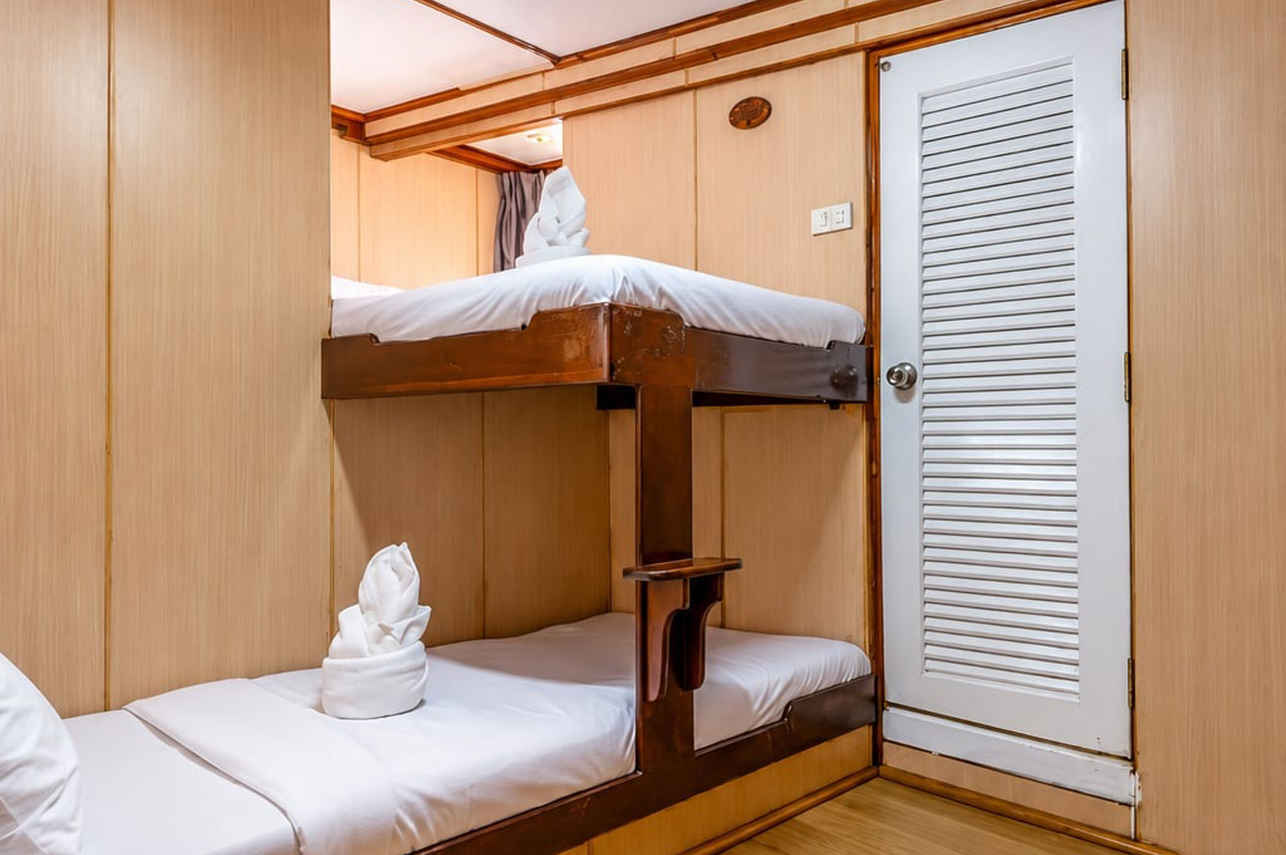 Twin Non-Ensuite Cabin