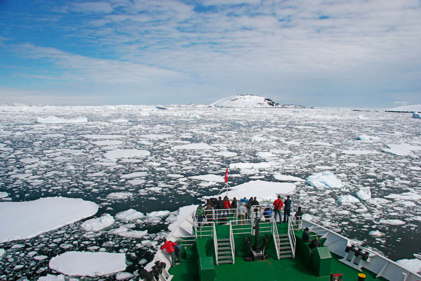 Travelling through the Ice Water