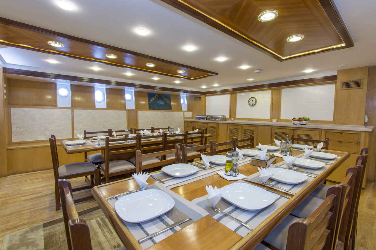 Dining Room - Golden Dolphin III