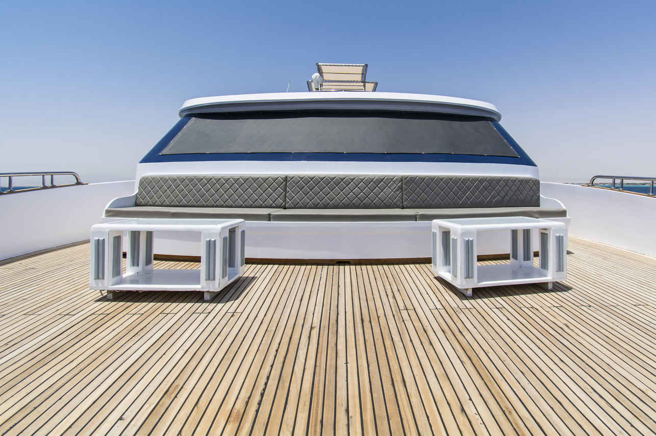 Leisure Deck - Golden Dolphin III