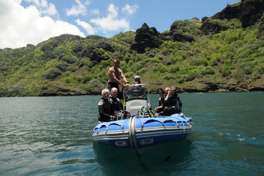 Botes p/ mergulho - Aqua Tiki II