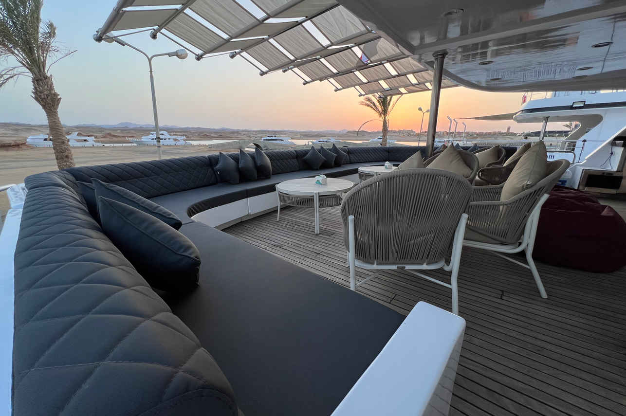 Outdoor Lounge - Aphrodite