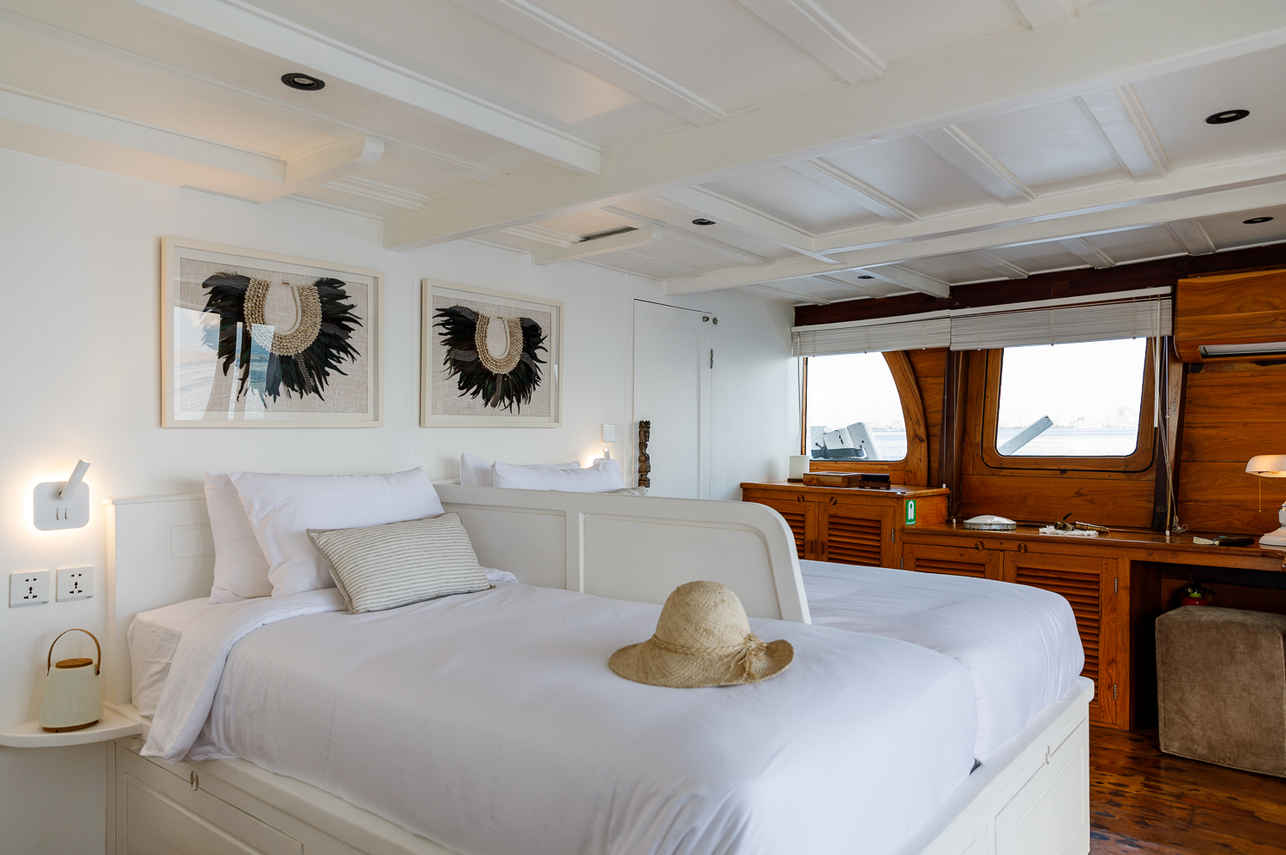 Oceanview Cabin-Windows