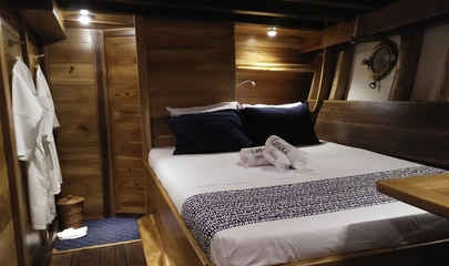 Double Cabin