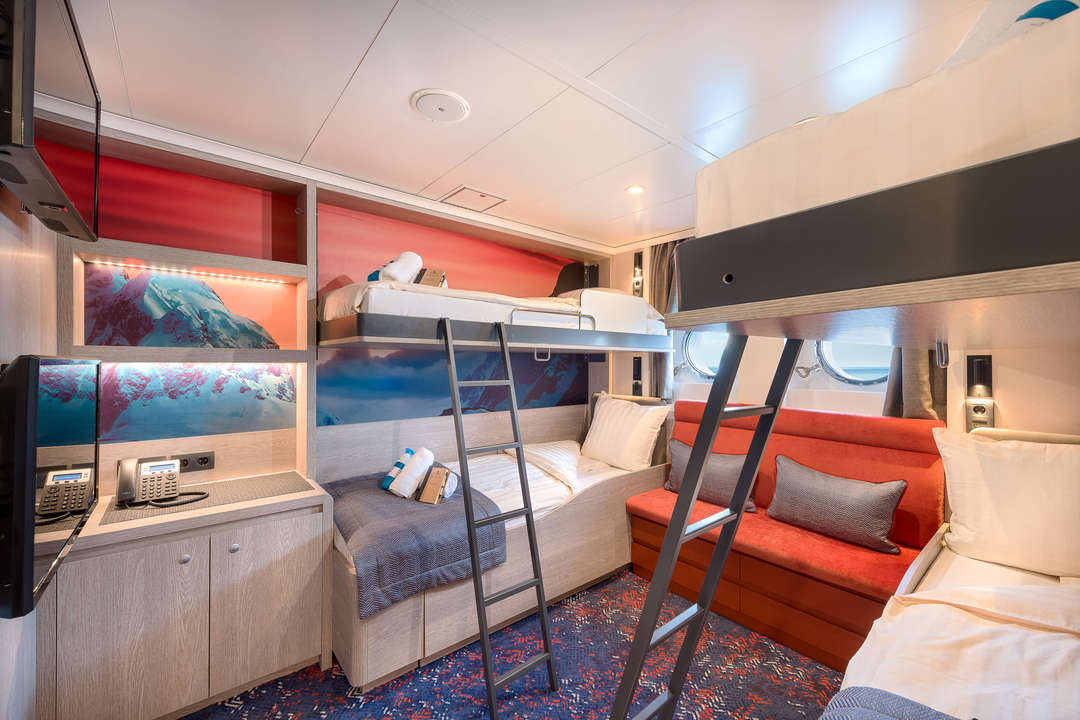 #quadcabin
