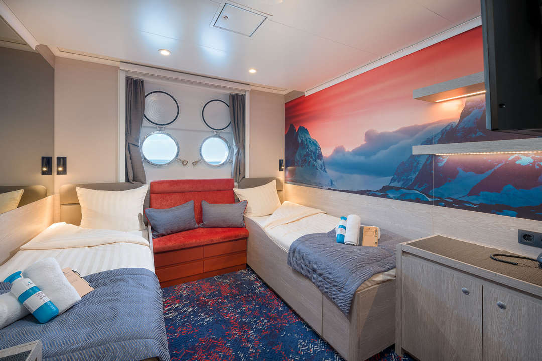 #twincabin