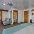 Golden Suites - Upper Deck